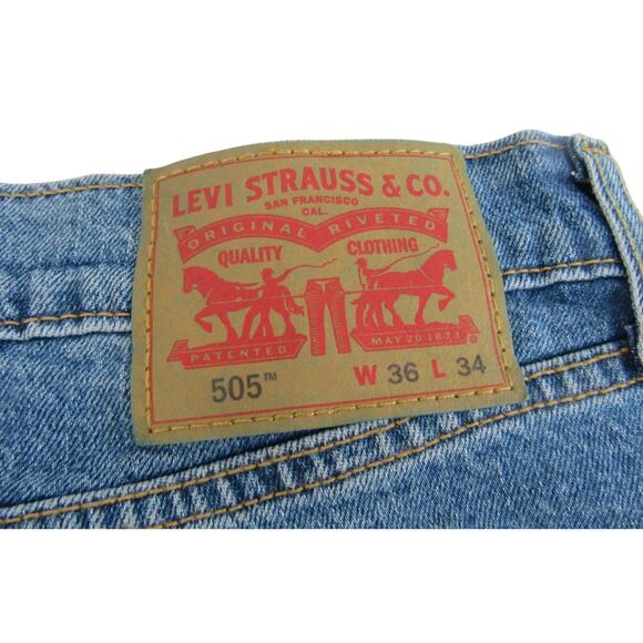 Levi’s 505 Regular Fit Jeans 34x34 Straight Leg Medium Wash NWT - Picture 2 of 7